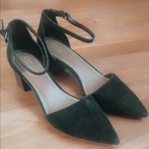 Suede Pointed Heeled Shoes
